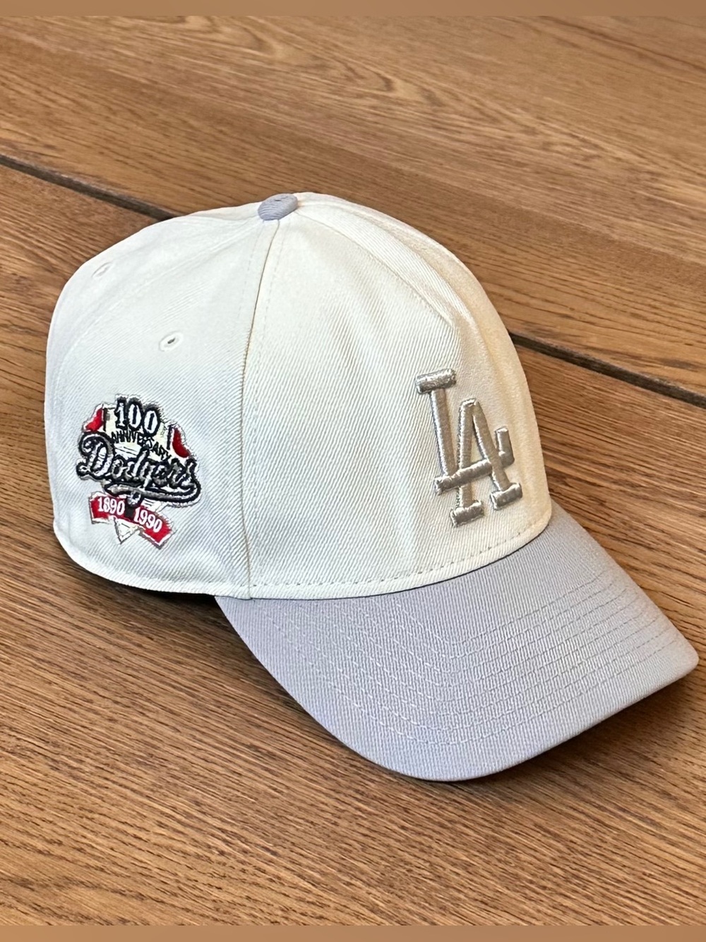 New Era LA Dodgers Cream and Gray Baseball Hat